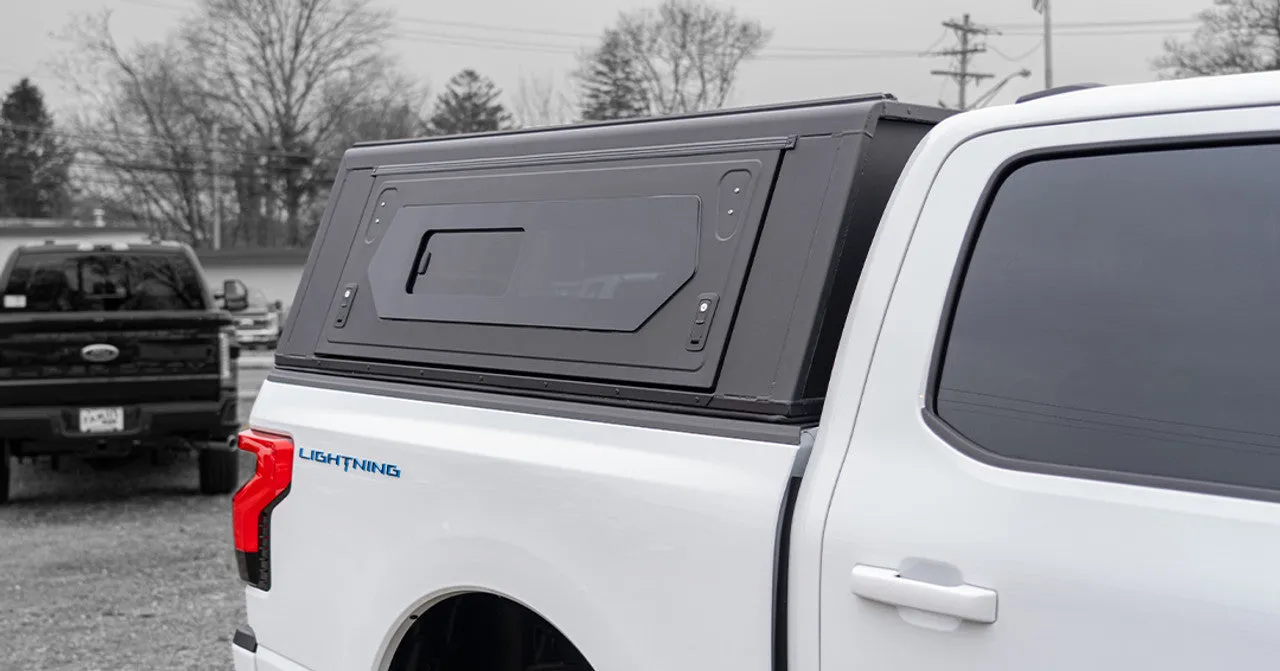 ALU-CAB CONTOUR CANOPY FORD F150 5.5' (2021 ) BLACK W/ WINDOWS